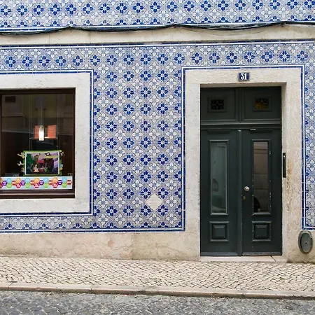 Joivy Elegant 2br With Workspace Nearby Baixa-chiado Subway Daire