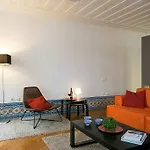 Guestready - Sleek Flat Near Santa Justa Lift Apartment