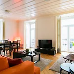 Guestready - Sleek Flat Near Santa Justa Lift Apartment Lissabon