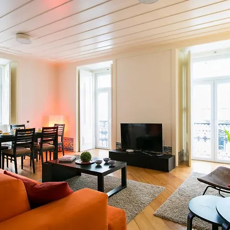 Guestready - Sleek Flat Near Santa Justa Lift Lisboa