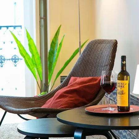 Guestready - Sleek Flat Near Santa Justa Lift Apartmán